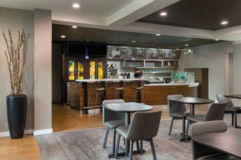 Breakfast and dinner served, American cuisine