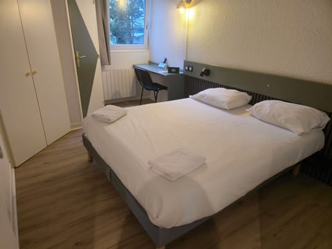 Standard Double Room, 1 Double Bed | Individually decorated, desk, blackout drapes, free WiFi