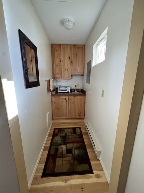 Kitchenette in Little Riverbend