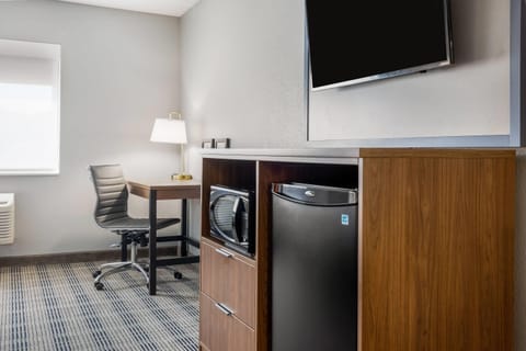 Room, 2 Queen Beds, Non Smoking | Desk, blackout drapes, iron/ironing board, free cribs/infant beds