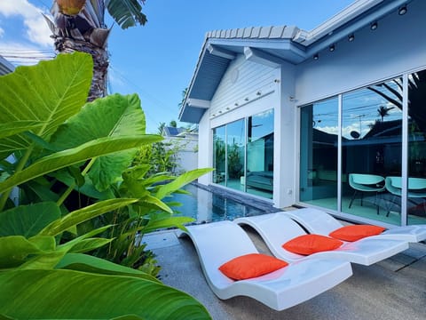 House, 3 Bedrooms, Private Pool, Garden View | Terrace/patio