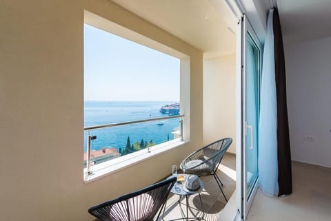 Apartment (One-Bedroom Apartment with Balcony an) | Balcony