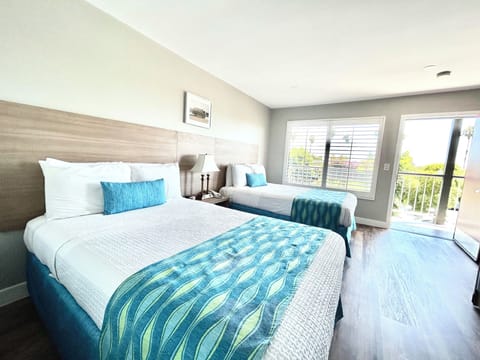 Accessible Double Full | Desk, iron/ironing board, free WiFi, bed sheets