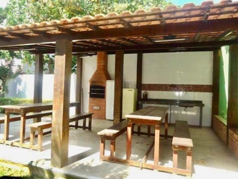 Apartment | Outdoor dining