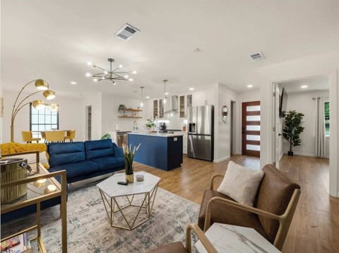 Open floor plan living room and kitchen area