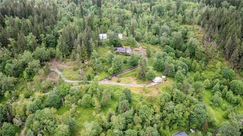 Valley View- 10 incredible acres in the foothills of the Cascade Mountains
