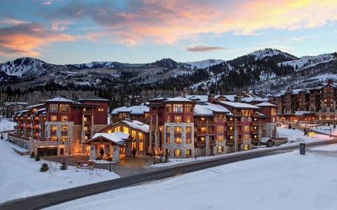 Sunrise Lodge Canyons Village