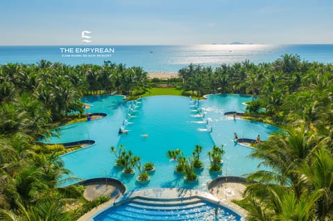 2 outdoor pools, open 6:00 AM to 8:00 PM, sun loungers