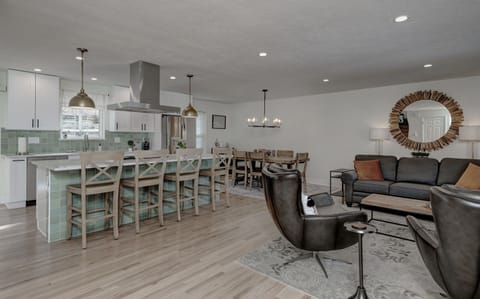 Custom Island Seats Four