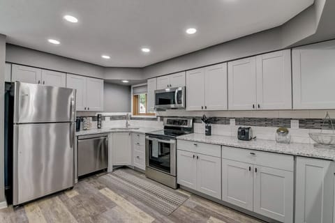 Kitchen w/ all the tools you need.