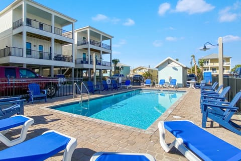 Communal Pool with sun loungers for all, heated pool option available upon request in reservation process)