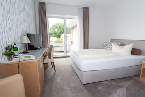 Single Room | Desk, soundproofing, WiFi (free), individually decorated