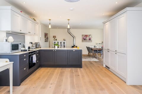 Welcome to The Corner House! A central, 3-bedroom townhouse in the beautiful new Walcot Yard development. 