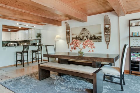 Dining Area and Kitchen Bar seating