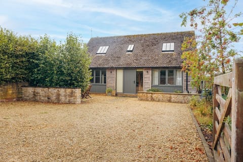 Steeple View - StayCotswold