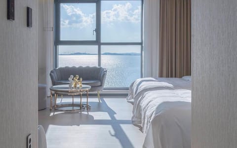 Individually decorated, individually furnished, free WiFi, bed sheets