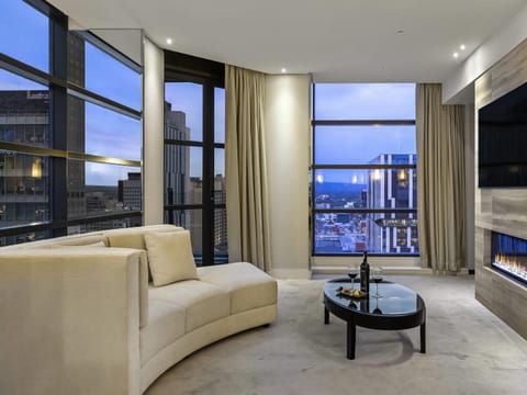 Suite, 1 Double Bed | Premium bedding, pillowtop beds, minibar, in-room safe