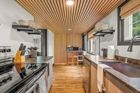 1225a266 958c 4417 b747 8b750ad066c9