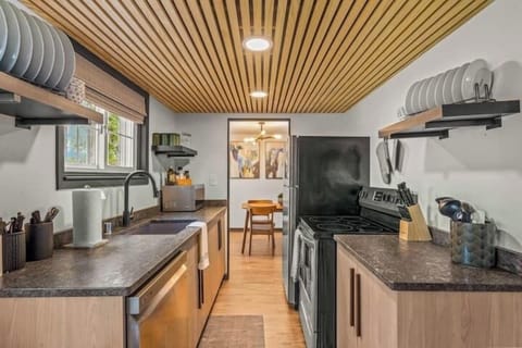 37bed53b 8f0f 4657 895a 03afa6d7d45f