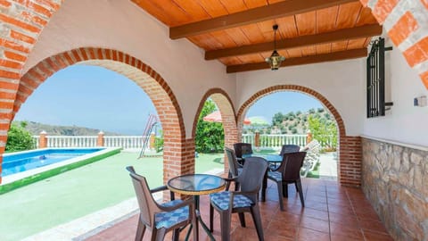 Villa Marín Canillas de Aceituno by Ruralidays