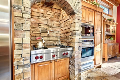 5 gas burner, high end appliances