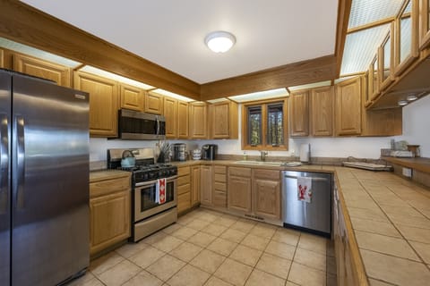 This kitchen is fully stocked and ready for your home cooked meals!