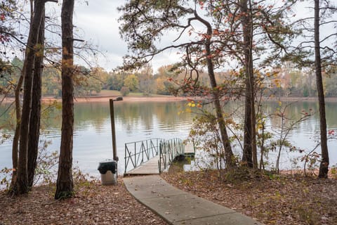 Beautiful Lake Hartwell, is less than a 5 minute walk from our condo.
