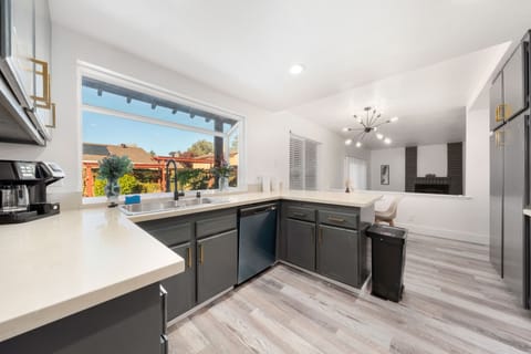 Fully Stocked Kitchen with Round Table for 4 People
