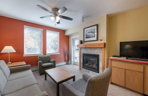 Screen, Living Room, Furniture, Indoors, Fireplace