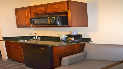 Desk, blackout drapes, iron/ironing board, free cribs/infant beds