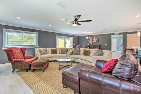 Bradenton Vacation Rental | 3BR | 2.5BA | 2,284 Sq Ft | 1 Step to Enter
