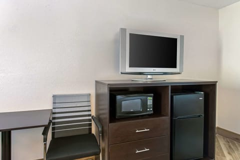 In-room safe, desk, laptop workspace, iron/ironing board