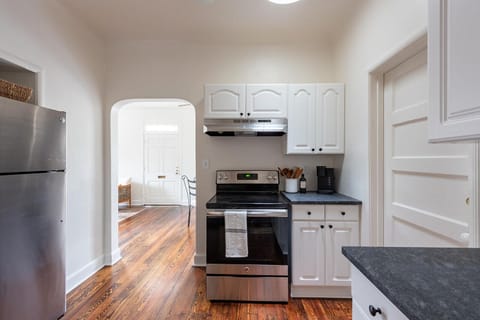 open kitchen 