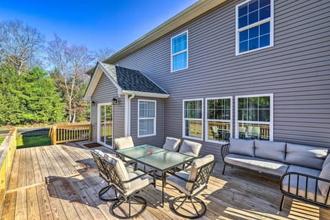 Pocono Summit Vacation Rental | 4BR | 2.5BA | Stairs Required | 2,056 Sq Ft