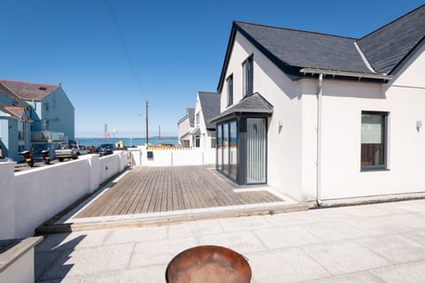 Trem Y Don Rhosneigr