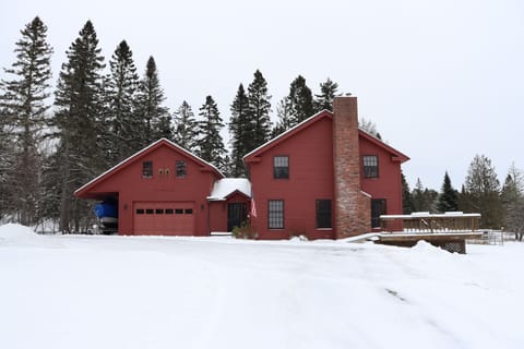 Welcome to Reef's Rangeley Lodge!
