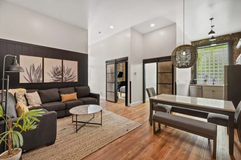 Stunning Entrance of Unit