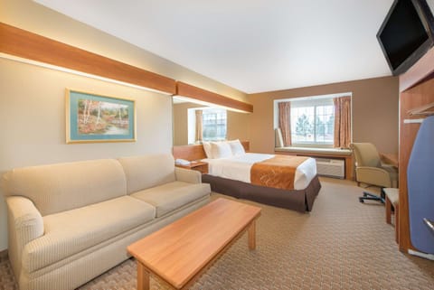 Desk, laptop workspace, rollaway beds (surcharge), WiFi