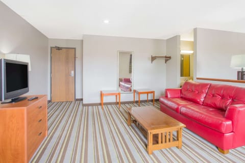 Studio Suite, 2 Queen Beds, Non Smoking | Desk, free WiFi, bed sheets