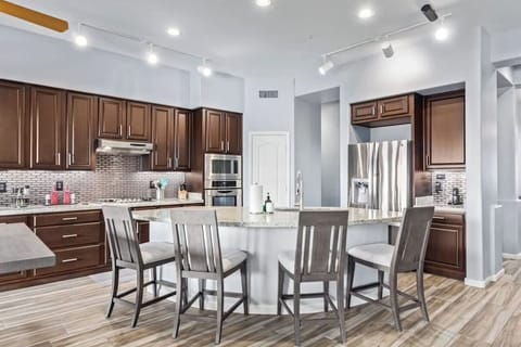 Island seating for 4