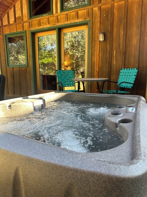 Private spa tub