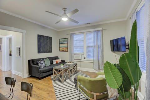 A comfy corner to kick back, catch up, and tune out.