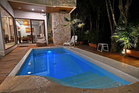 Cozy private pool surrounded by nature