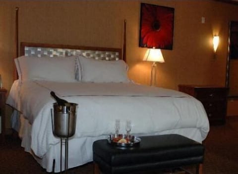 In-room safe, iron/ironing board, free WiFi