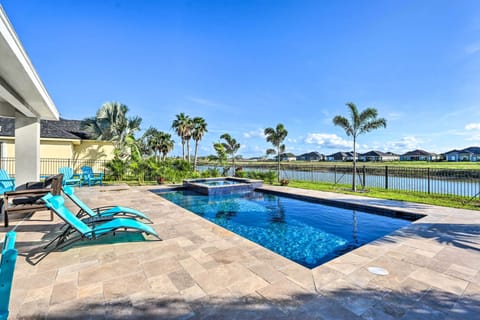 Laguna Vista Vacation Rental | 3BR | 2BA | 1,850 Sq Ft | 1 Minor Step to Enter