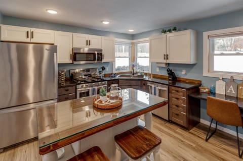 Fully stocked kitchen. crock pot, blender. feel right at home
