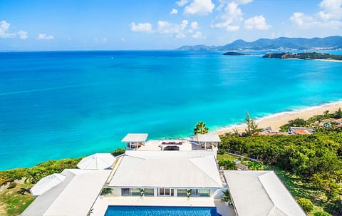 180° view on the Caribbean sea and Anguilla Island
