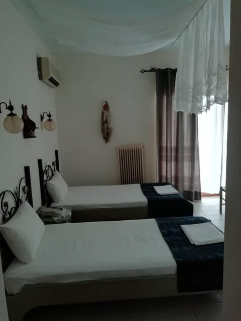 City Double or Twin Room | Individually decorated, desk, laptop workspace, free WiFi