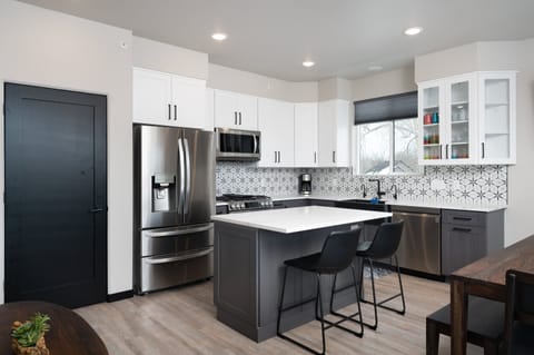 Main Kitchen. Fully Stocked!