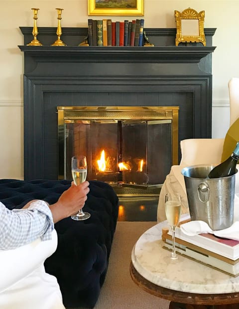 Thompson Suite with Fireplace | Living area | 32-inch flat-screen TV with cable channels, TV